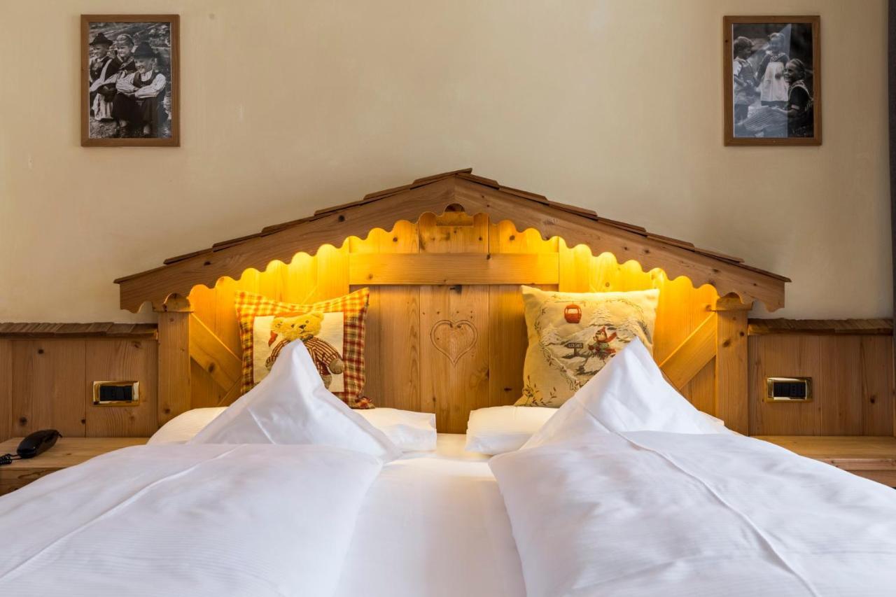 Hotel Rainell Dolomites Retreat Ortisei Pokoj fotografie
