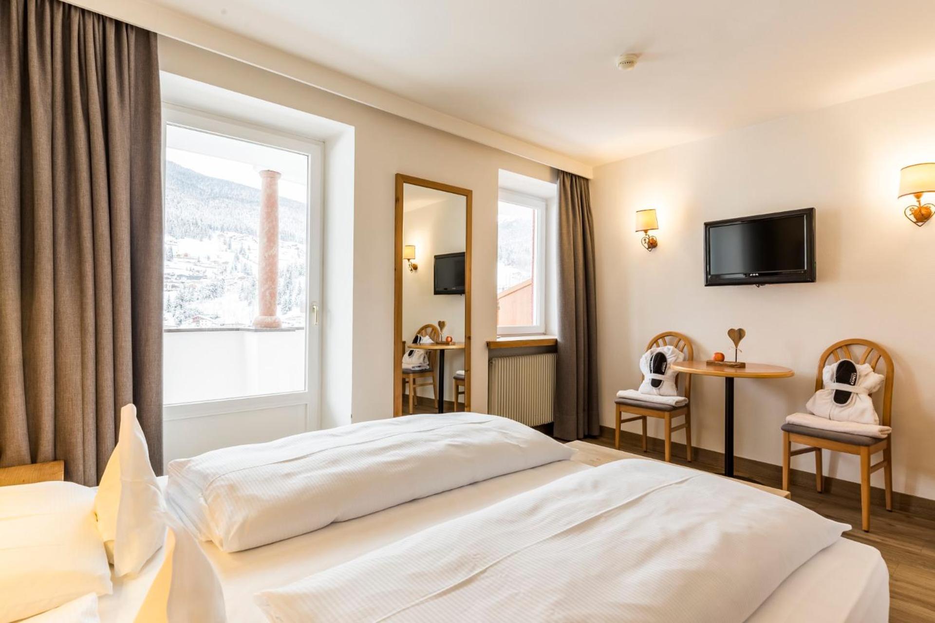 Hotel Rainell Dolomites Retreat Ortisei Pokoj fotografie