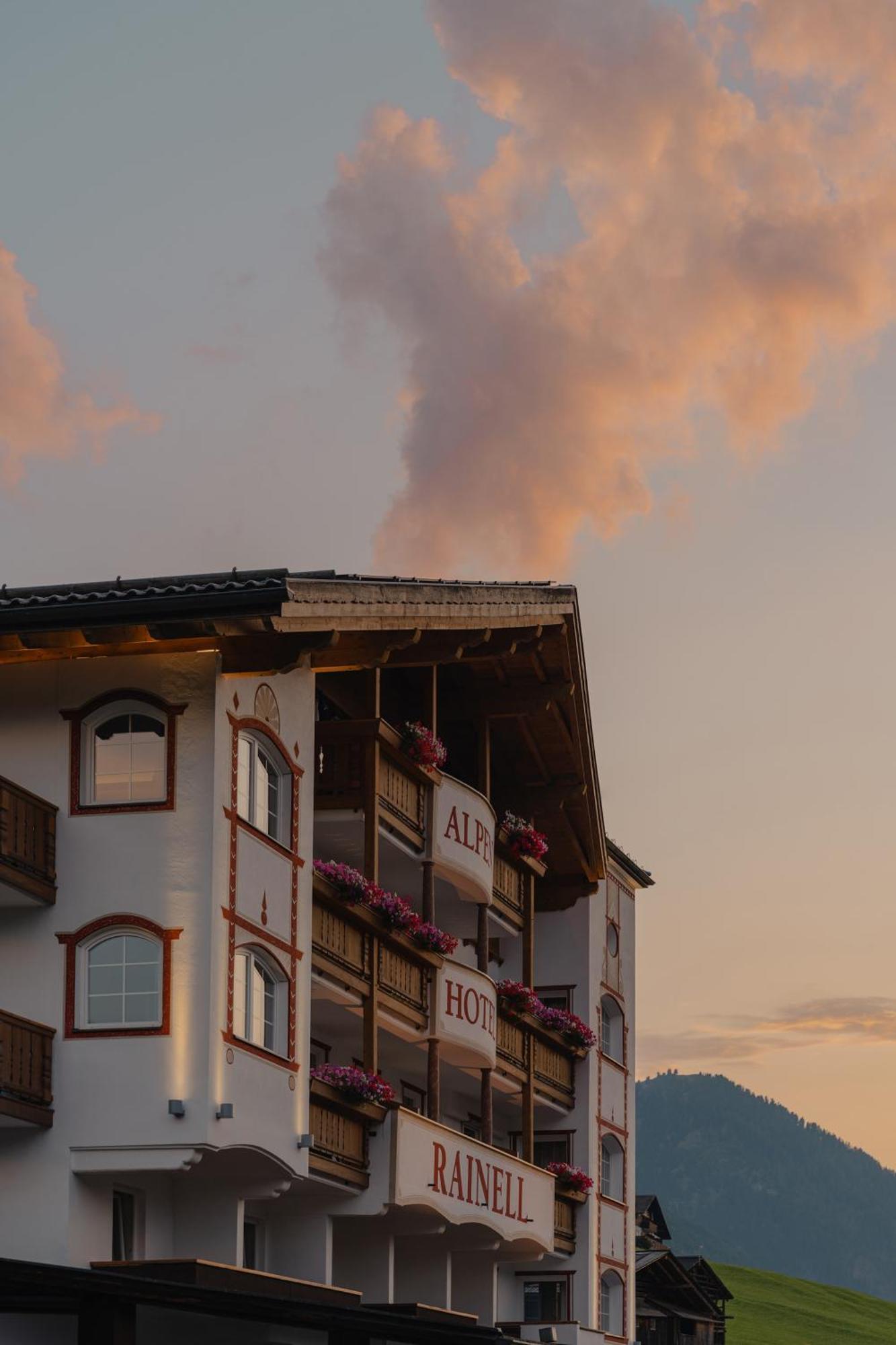 Hotel Rainell Dolomites Retreat Ortisei Exteriér fotografie